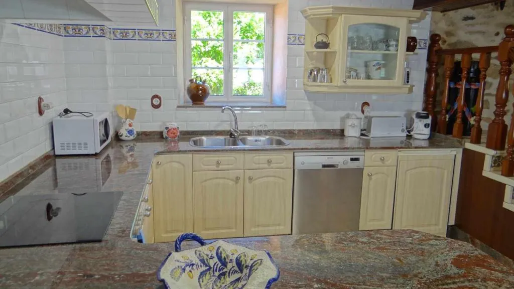 Imagen 8 de Casa Rural en Lira para 9 personas