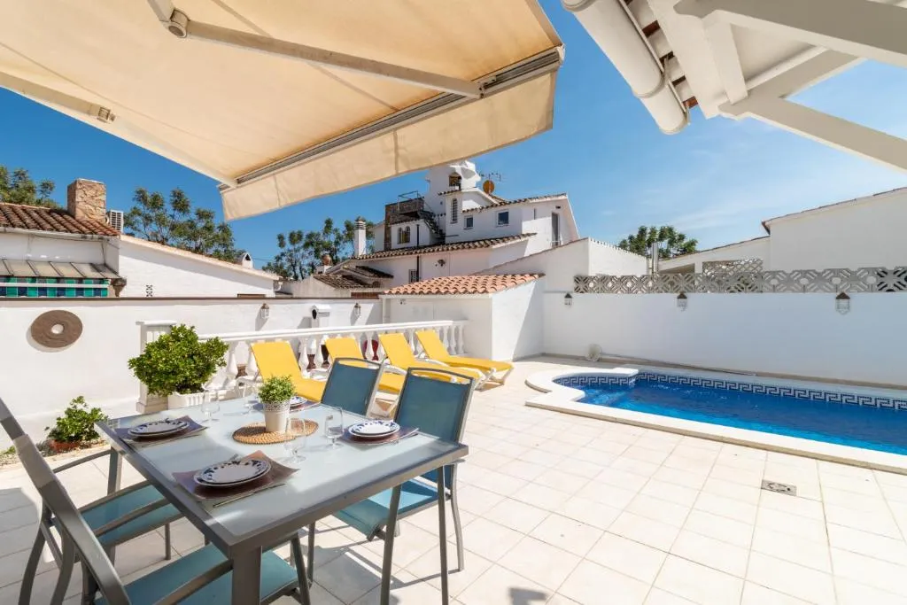 Imagen 2 de Goldhome - Montseny 11 - Private heated pool