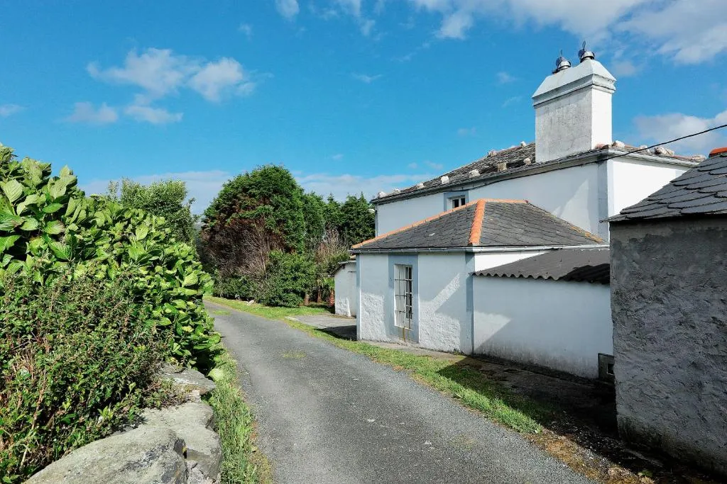 Imagen 2 de The Cliffs - Picon Seaside Cottage