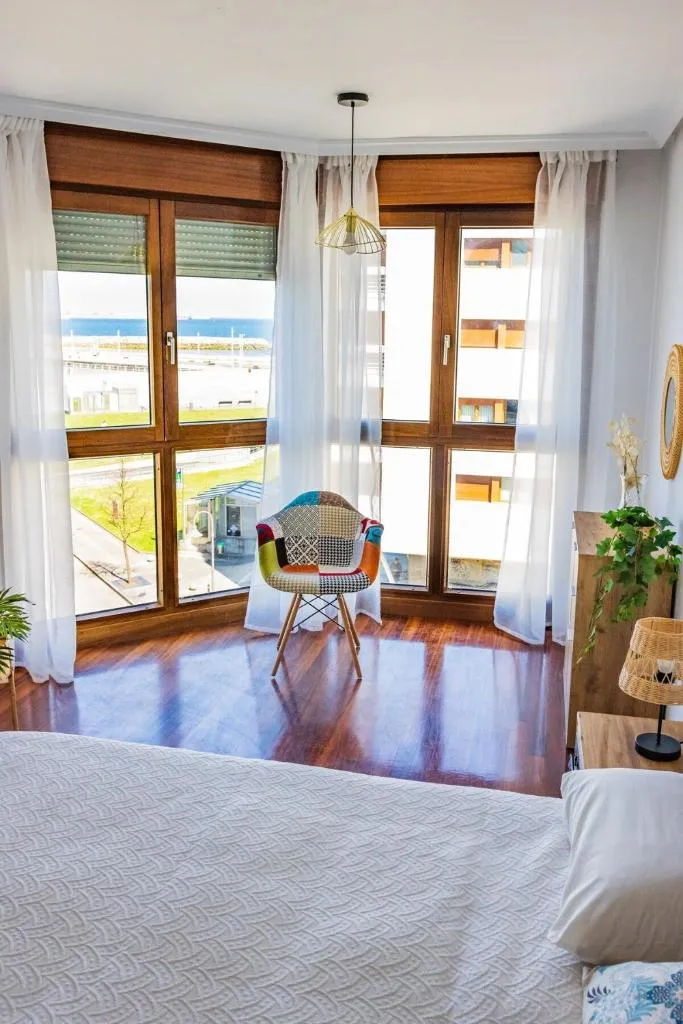 Imagen 1 de MyHouseSpain - Playa de poniente, con vistas al mar y parking gratuito