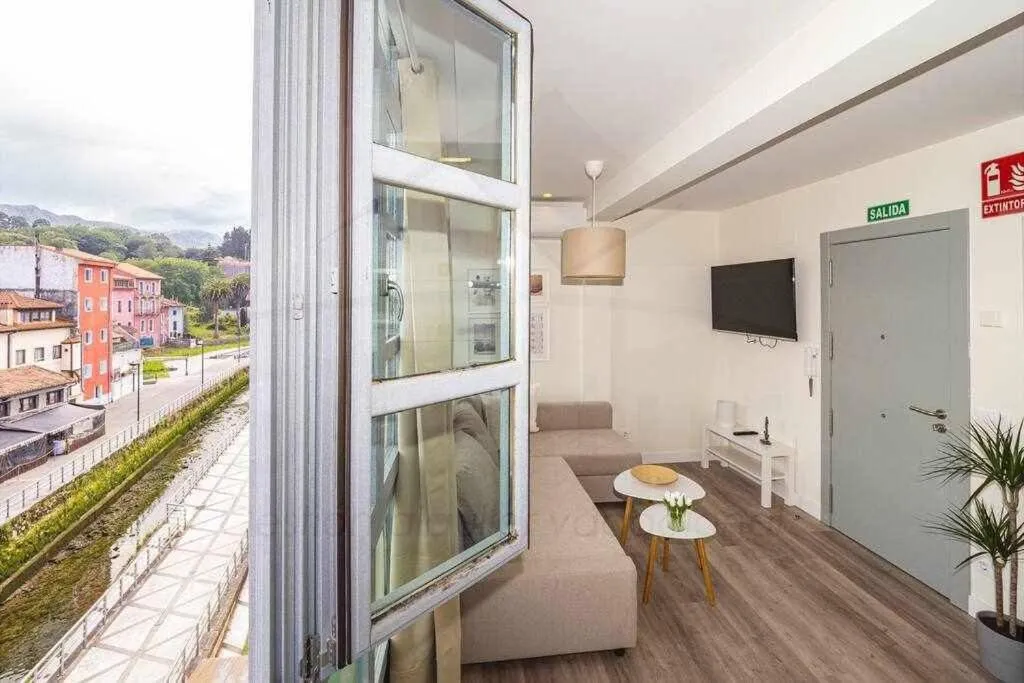 Imagen 2 de Galeria 2 Llanes Suites