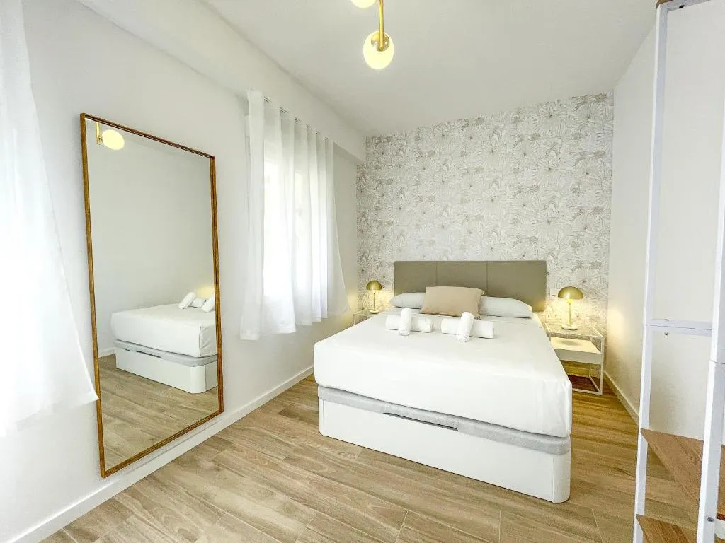 Imagen 1 de Apartamentos Zaragoza Gran Vía 3000