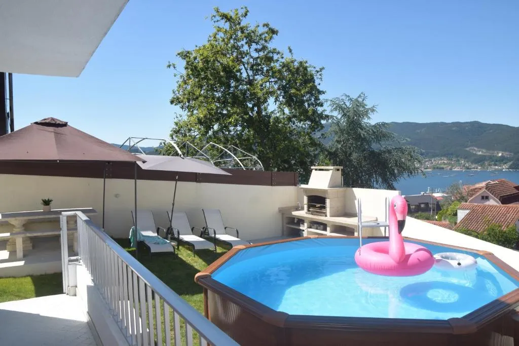 Imagen 2 de Casa en Chapela, con vistas a la Ría de Vigo