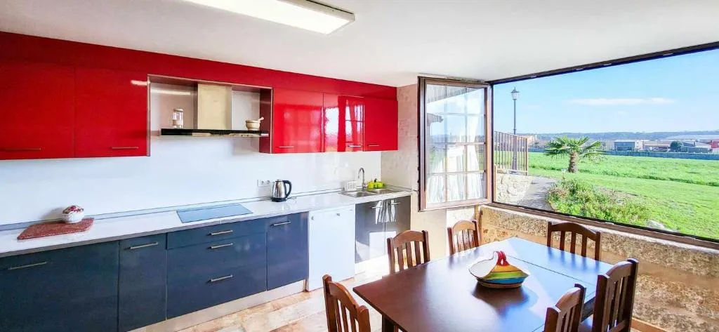 Imagen 1 de AG Casa Rústica Laxe con jardín y playa a 7km
