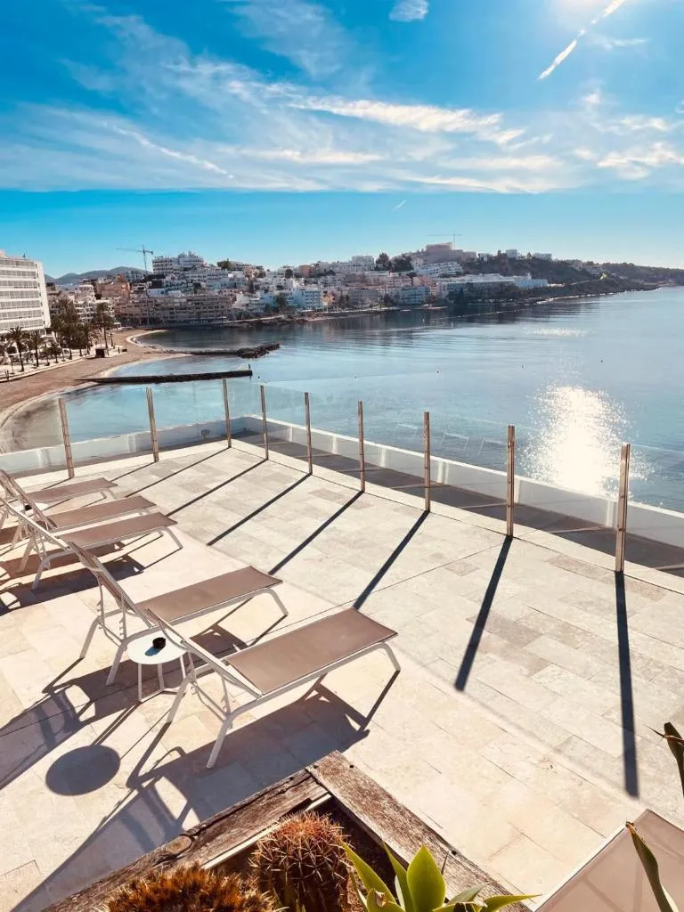 Imagen 2 de Apartamentos Llobet Ibiza