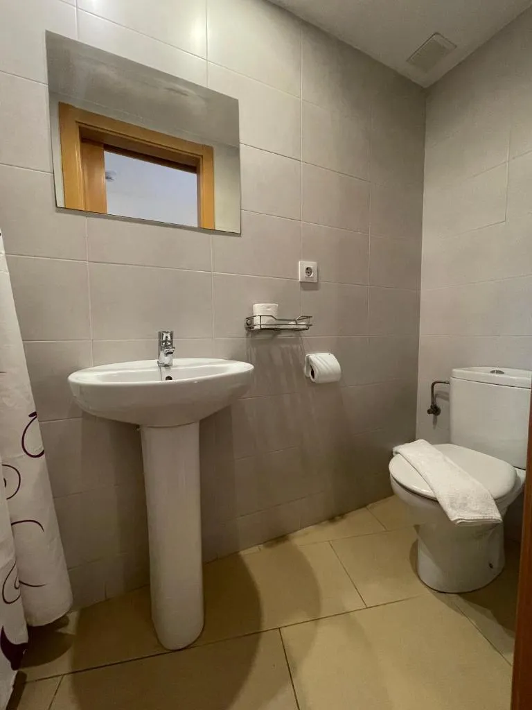 Imagen 7 de P&R hostals Codolar