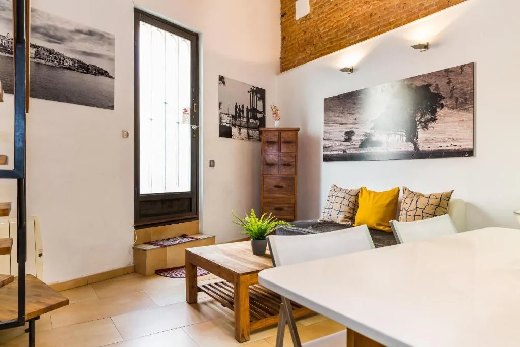 Imagen de Fridays Flats Dreamy Duplex - Stylish Beach Loft