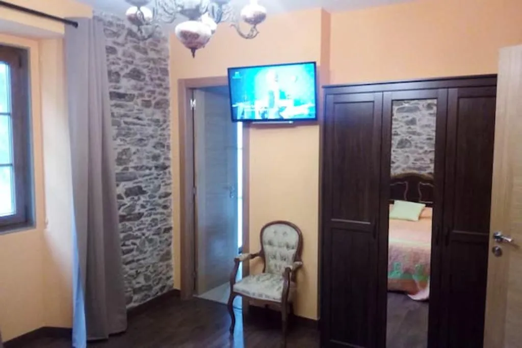 Imagen 8 de Spacious villa with pool in Empalme de Vilar 300 m² 8 guests