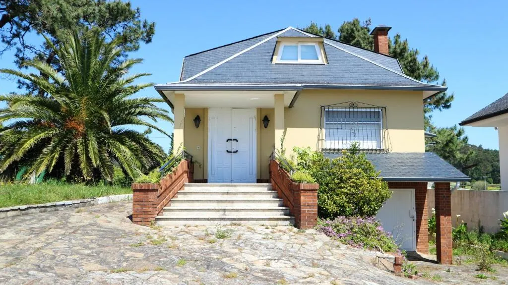 Imagen de Spacious house with terrace near Boiro sea view