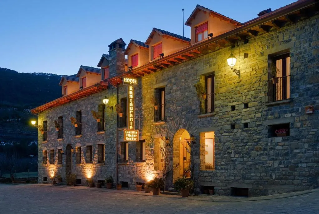 Imagen 2 de Hotel Castillo d'Acher