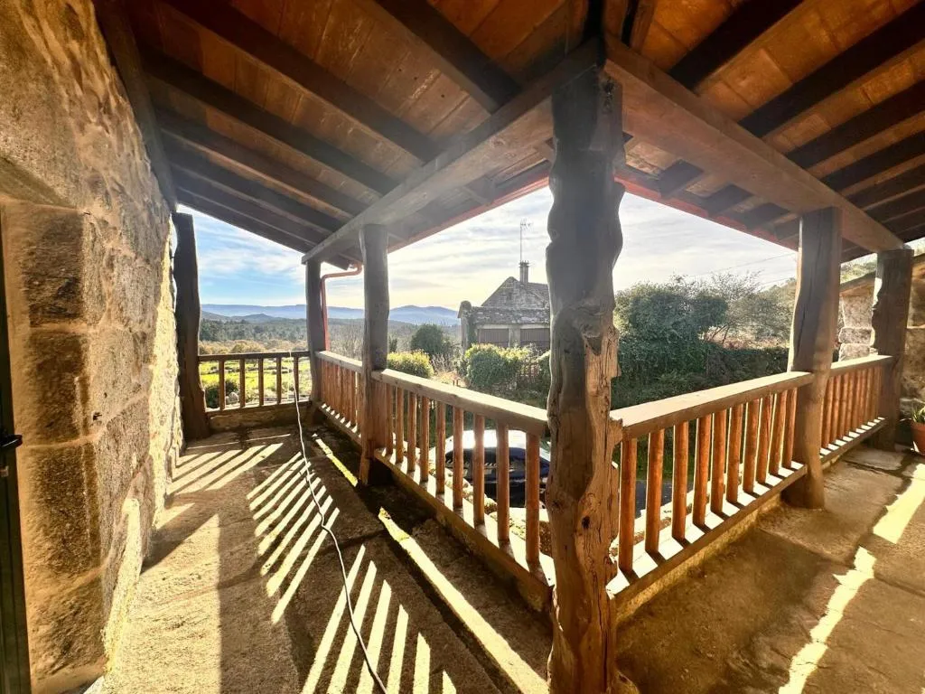 Imagen de Casa Rural con Piscina en La Cañiza - HomeyGalicia