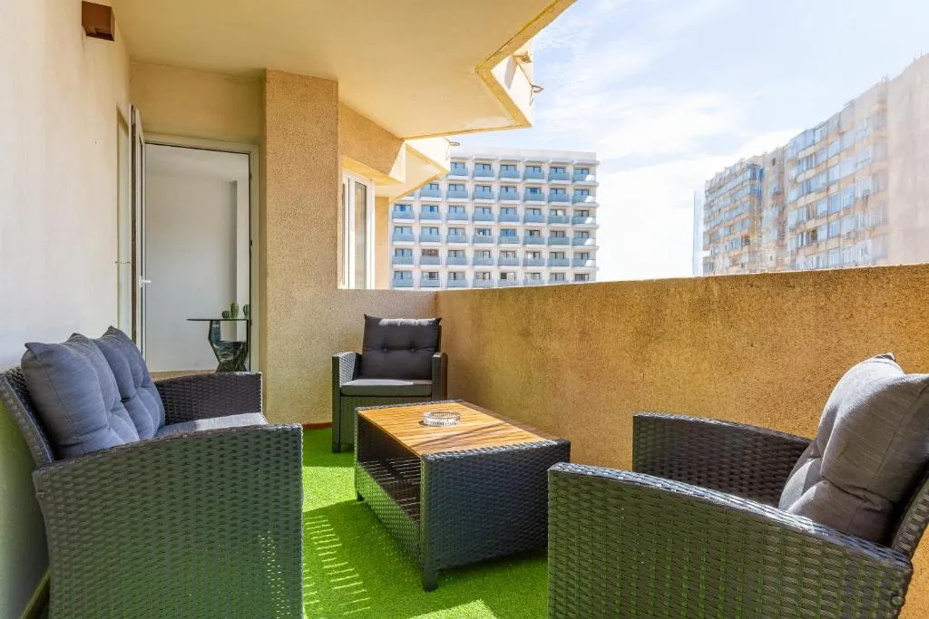 Imagen 6 de 120 meters with terrace and sea views with rooftop pool