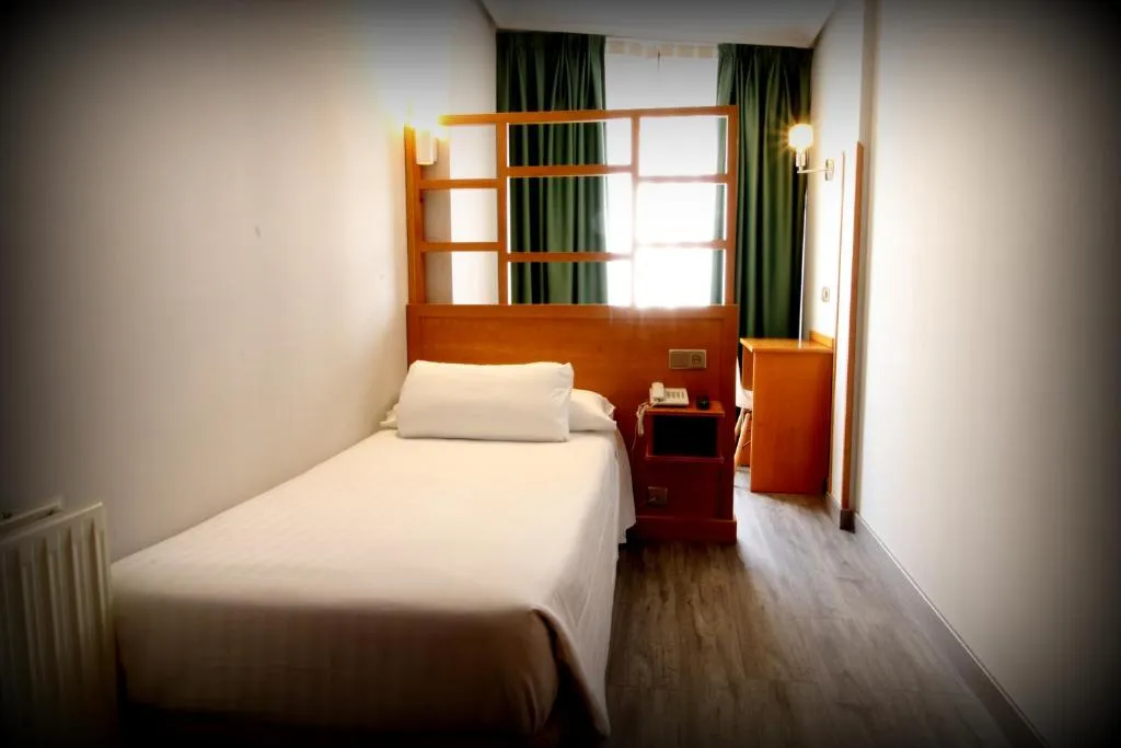 Imagen 6 de Hotel Carbayon