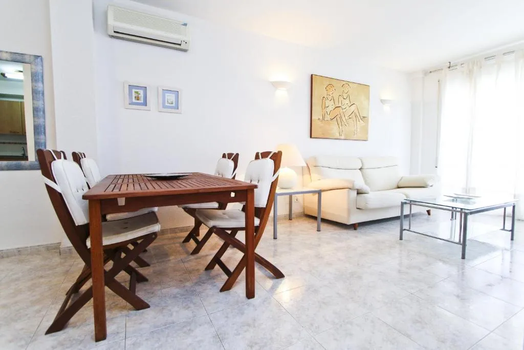 Imagen 3 de VILLAGE HomeStay By Turismar