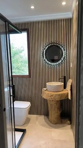 HABITACION CON HERMOSAS VISTAS A BILBAO