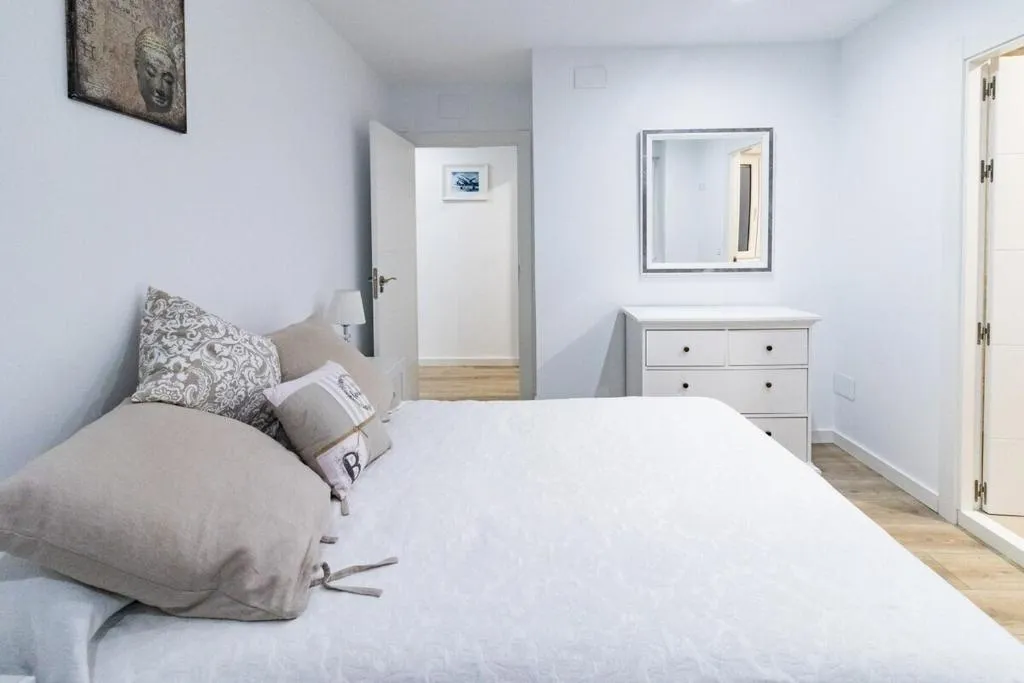 Imagen 7 de MyHouseSpain - Piso en centro Gijón a pocos minutos de las playas