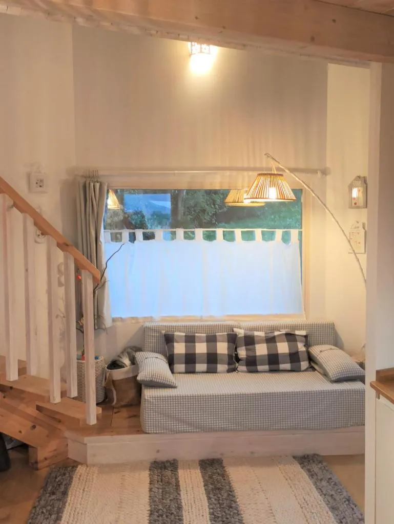 Imagen 7 de Artizar Gunea yurta con jardín