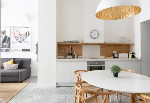 The Barcelona Centric APT by Maison Piñata