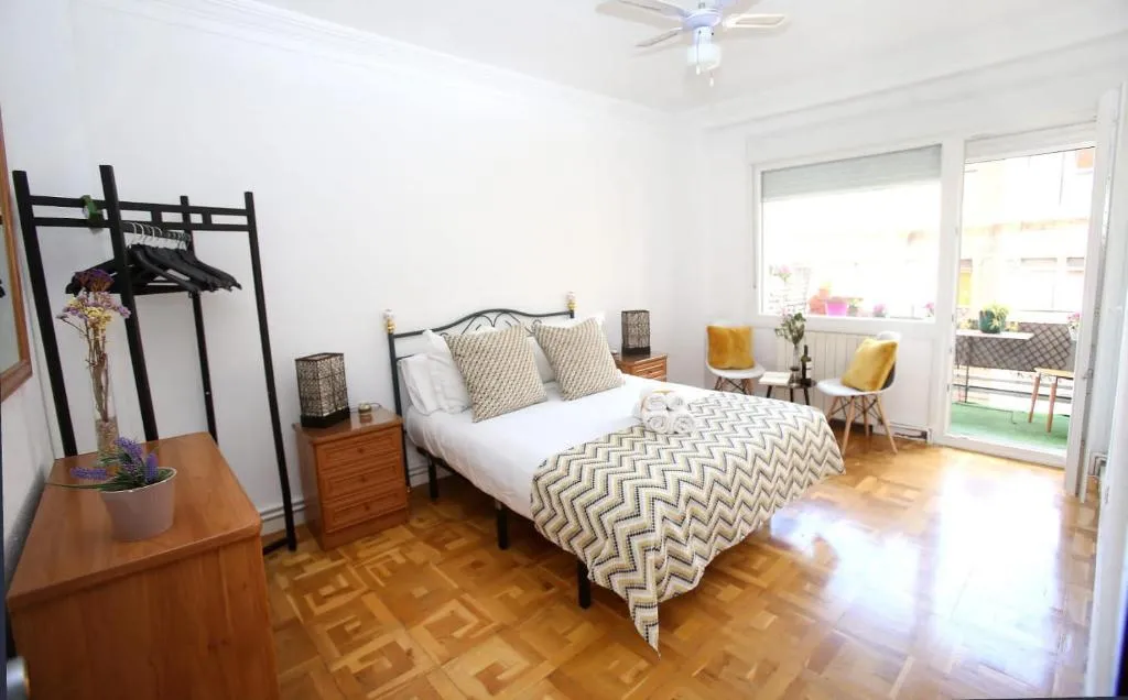 Imagen 6 de "El rincon del pintor"Enorme piso a junto a Laurel By Apartamentos Logroño org