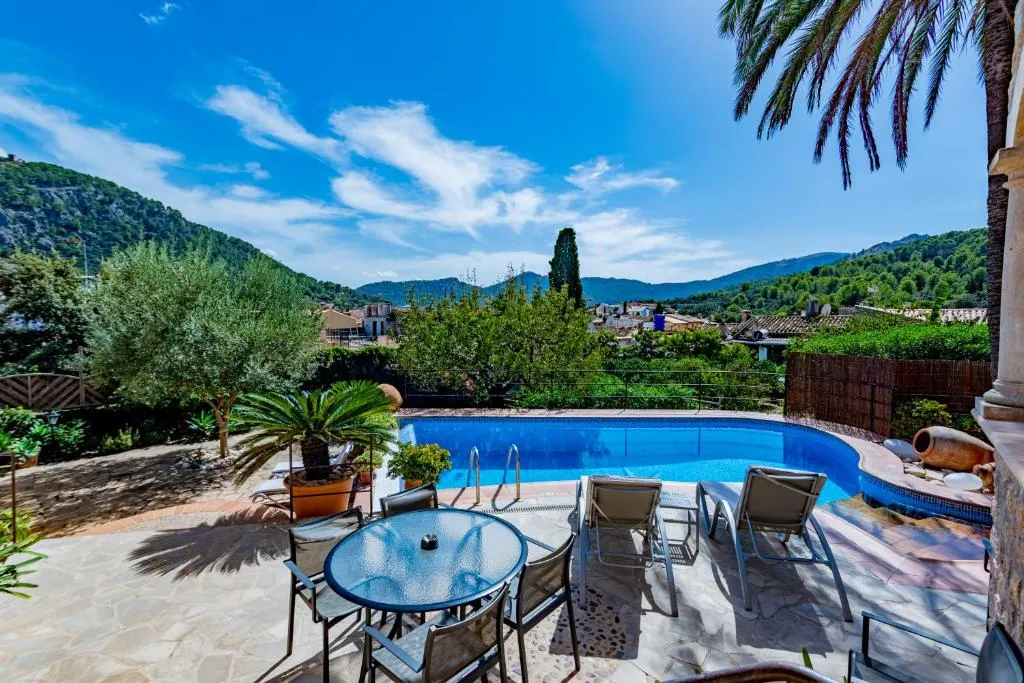 Imagen 3 de Villa in center of Pollensa with pool and jacuzzi
