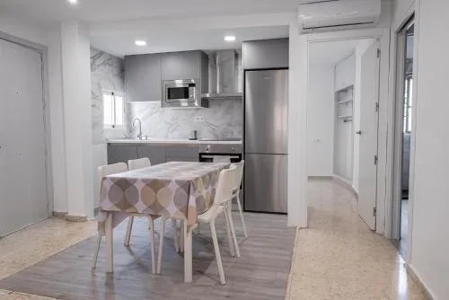 2D Apartamento en Albaycín, con Parking