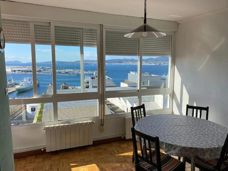 Imagen de Vigo Harbor View