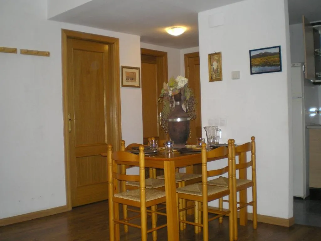 Imagen 2 de Apartamentos Turísticos Reyes Católicos