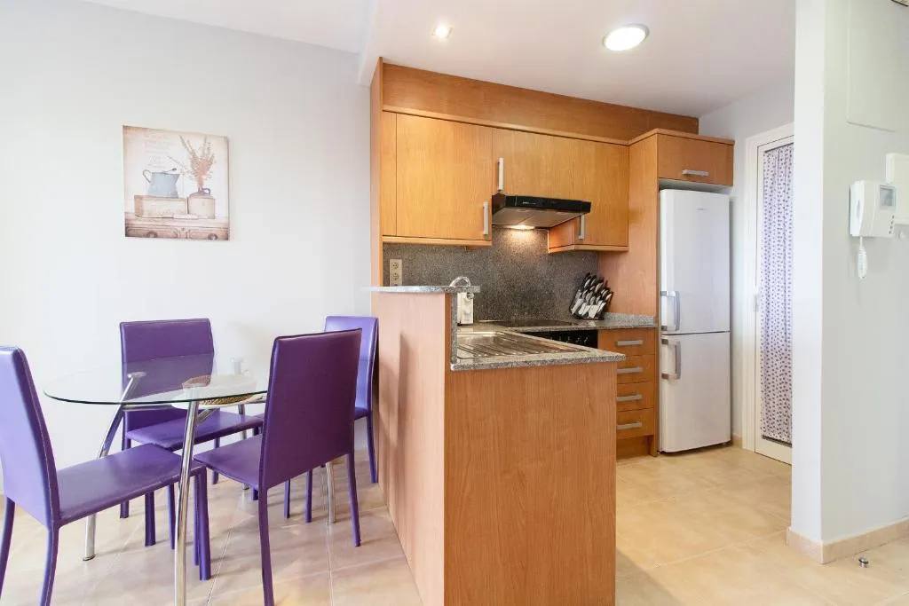 Imagen 2 de Global Properties, Apartamento con terraza y piscina en la playa de Canet
