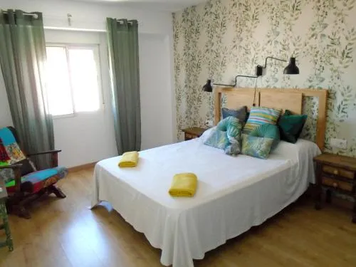Apartamento Grao Playa Gandia INVITAMOS A LOS JÓVENES A PASAR EL VERANO EN LA MEJOR PLAYA DE ESPAÑA piso 5to sin ascensor