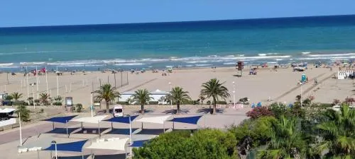 Vistas espectaculares 1ª linea playa, WIFI, ASCENSOR
