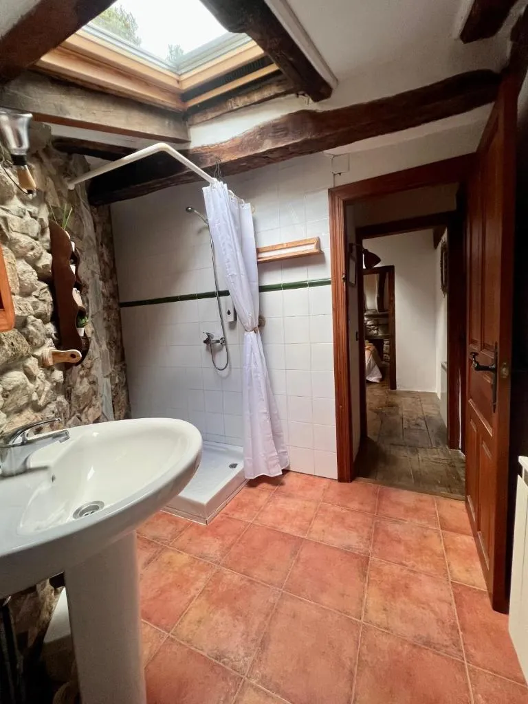 Imagen 6 de Casa Rural Basiver - Habitación Braña de Los Tejos