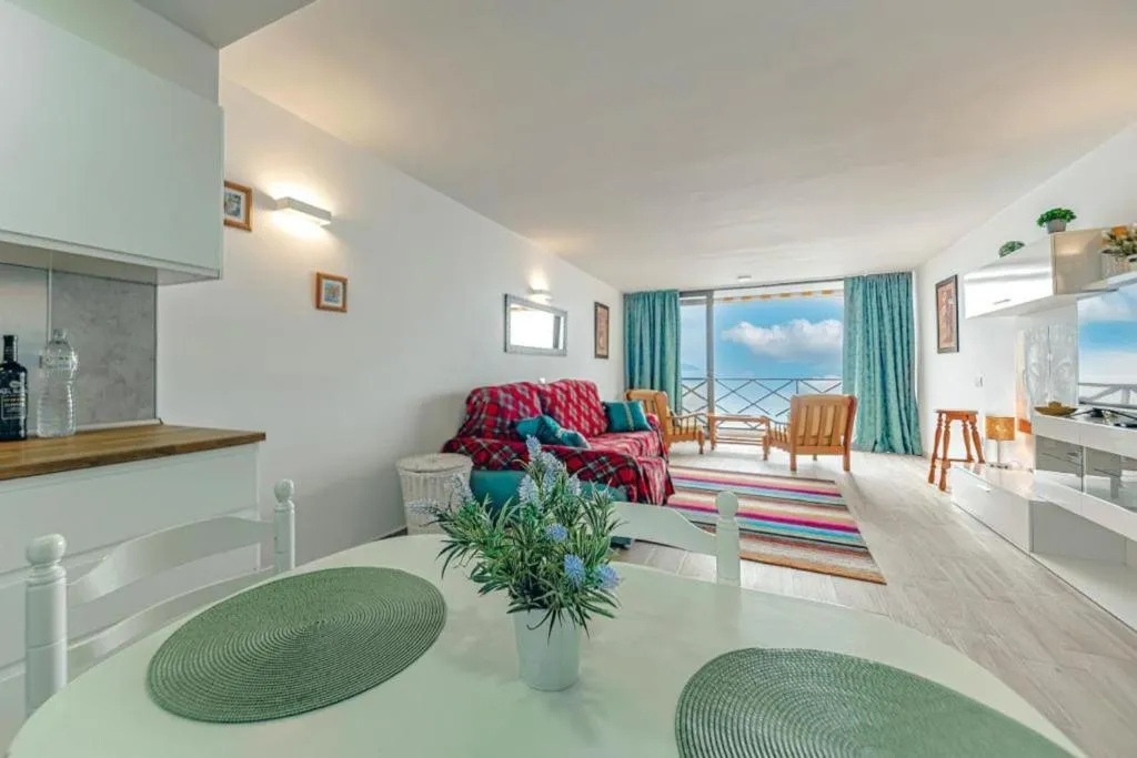 Imagen 1 de Ocean View Suite with beach private access