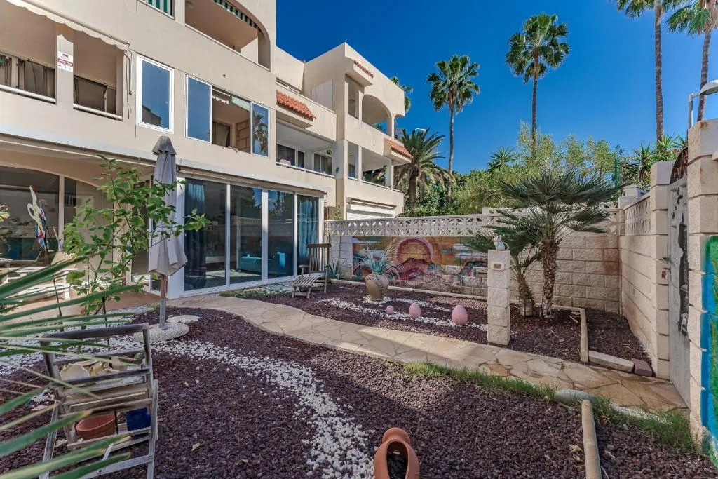 Imagen de Sea Breeze and Rustic Terrace Charm