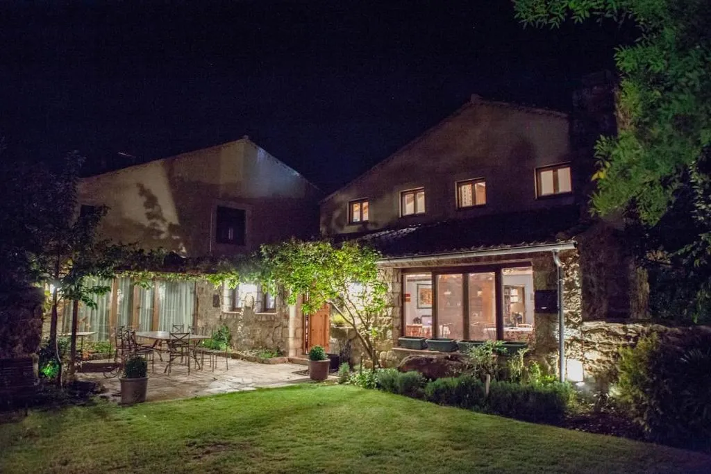 Imagen 6 de Charming Boutique Country House: La Casa Vieja (Sotosalbos)
