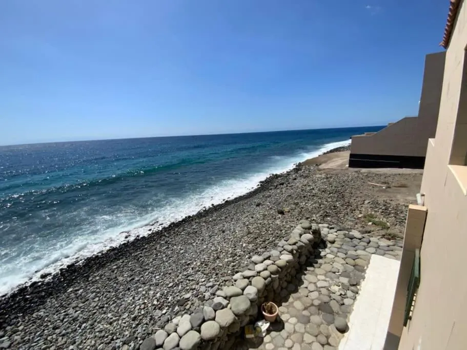 Imagen 5 de Apartamento Eros, un balcón frente al mar.