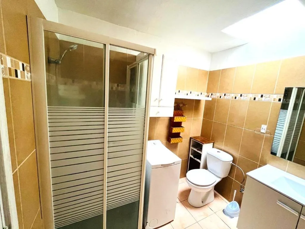 Imagen 5 de Peaceful and private chalet with terrace