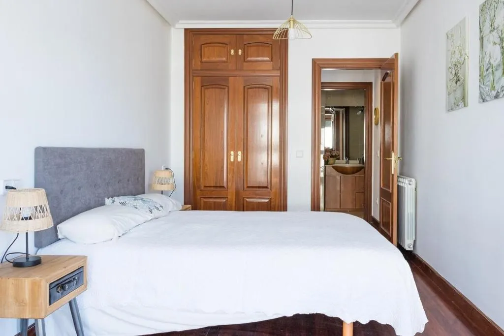 Imagen 8 de MyHouseSpain - Playa de poniente, con vistas al mar y parking gratuito