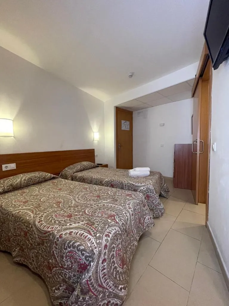 Imagen 1 de P&R hostals Codolar