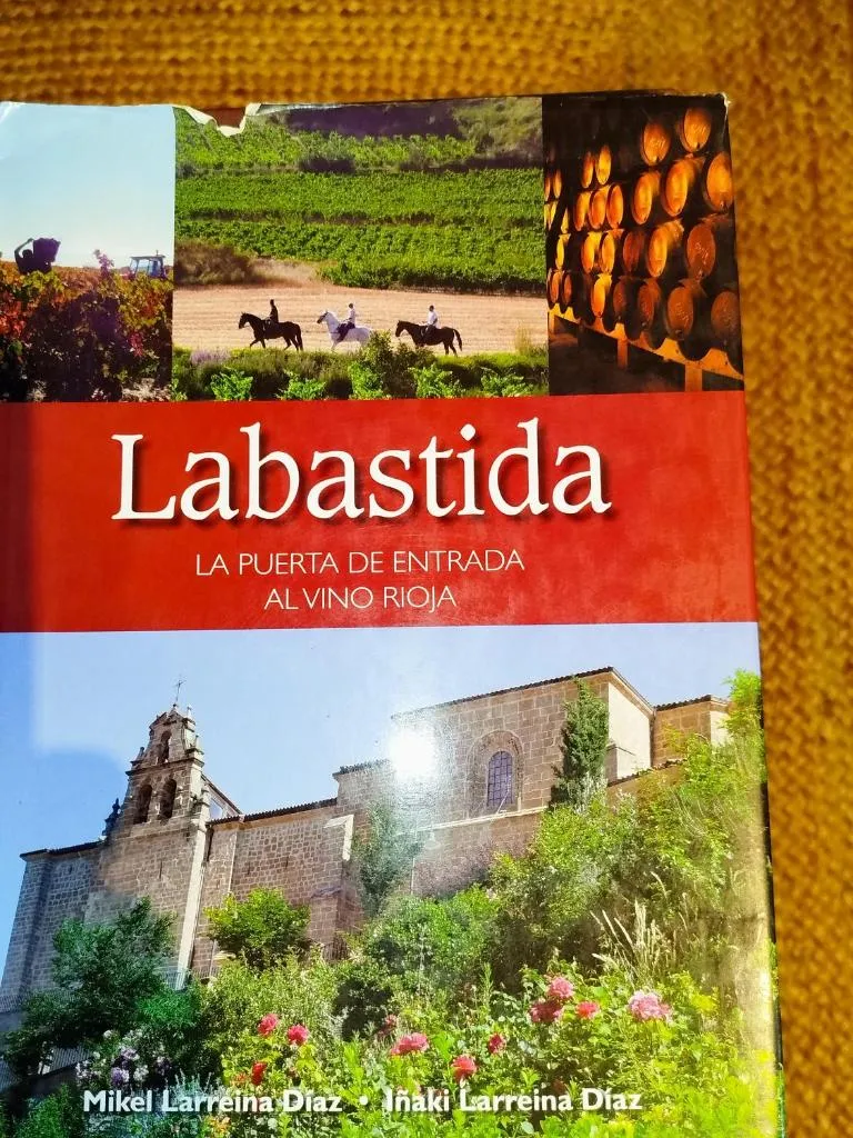 Imagen 5 de Casa rural con chimenea en el Parque Natural del Gorbea, 2,3,4,5 pax