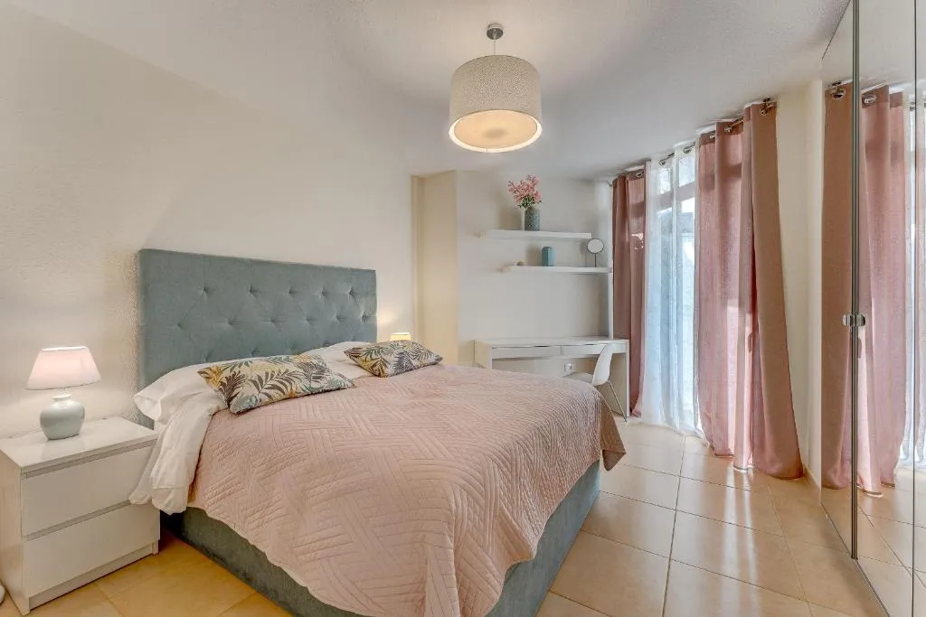 Imagen de Charming two bedroom apartment in Los Cristianos