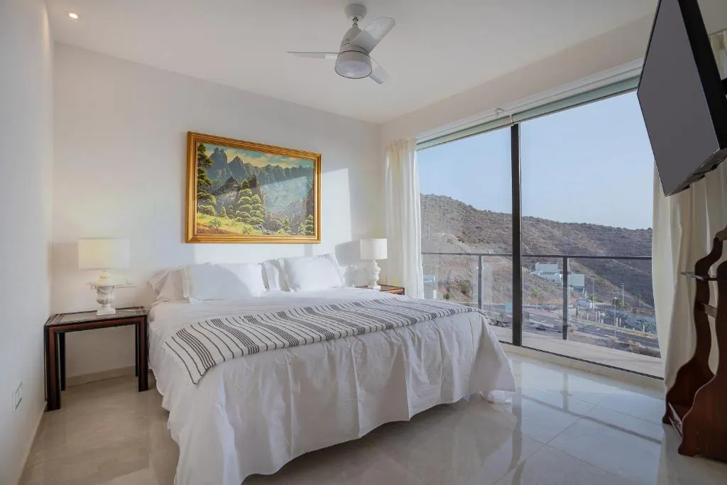Imagen 3 de LuxLiving Tenerife Villa Hortalaya