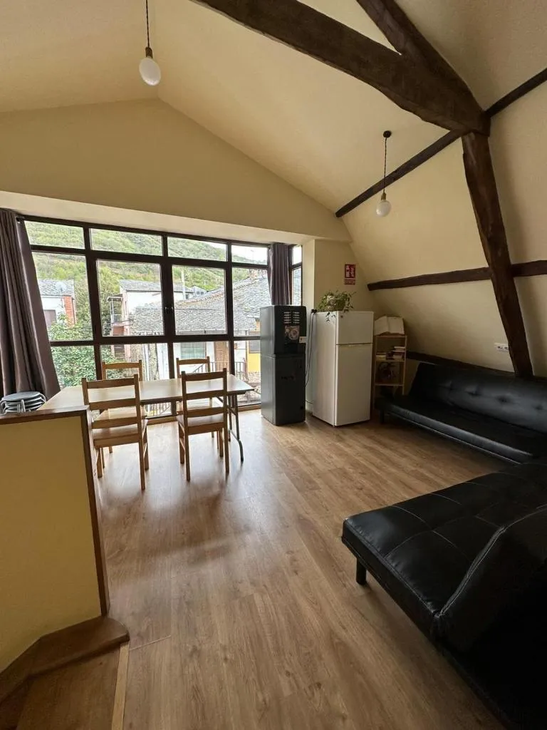 Imagen 6 de Albergue de peregrinos Compostela