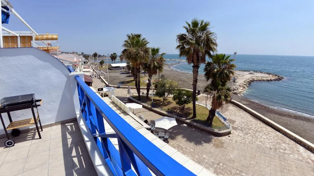 Imagen 1 de WonderStays Apartamentos La Perla Azul