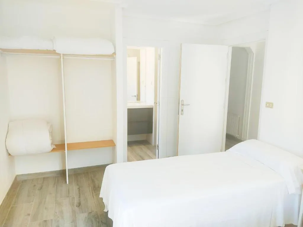 Imagen 1 de Hotel Lauxeta Berria