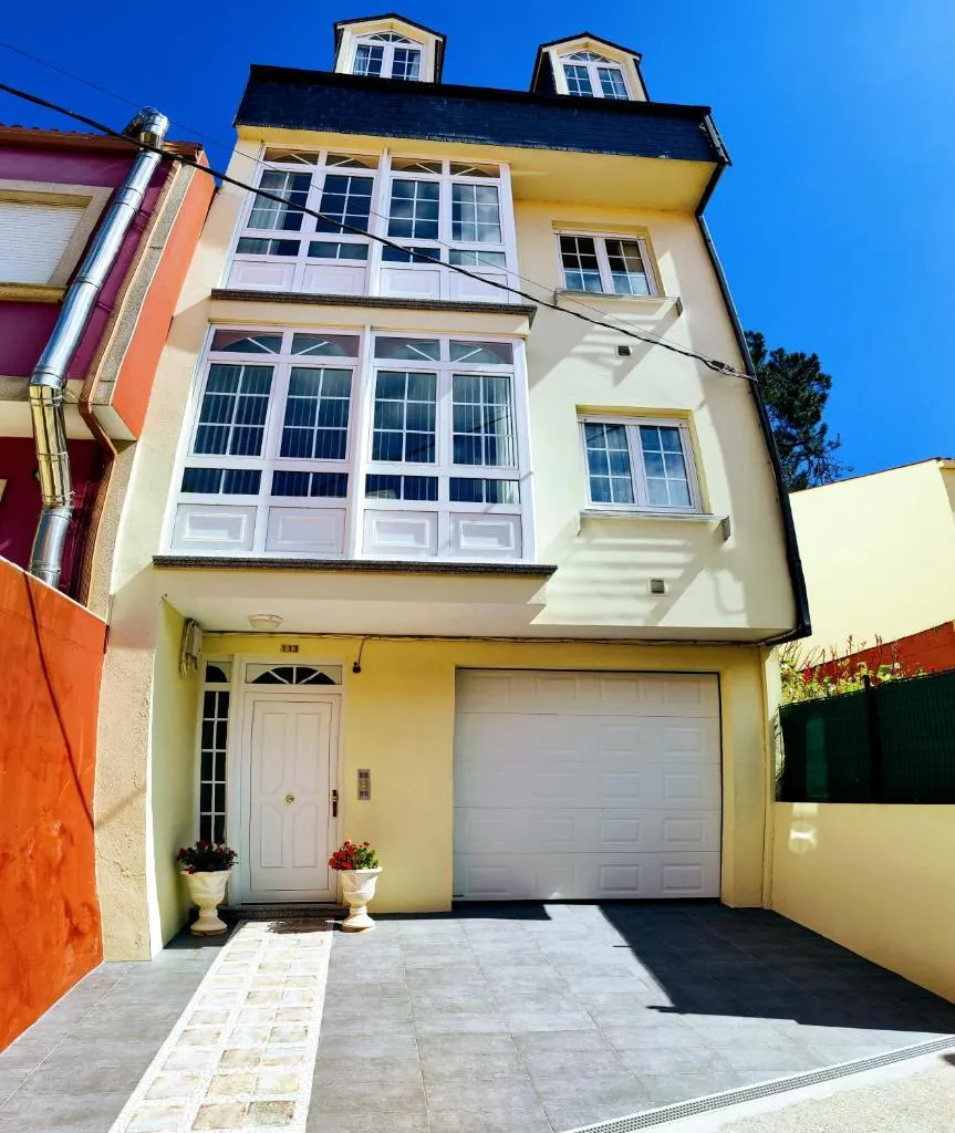 Imagen 1 de Apts Playa Monte Pindo