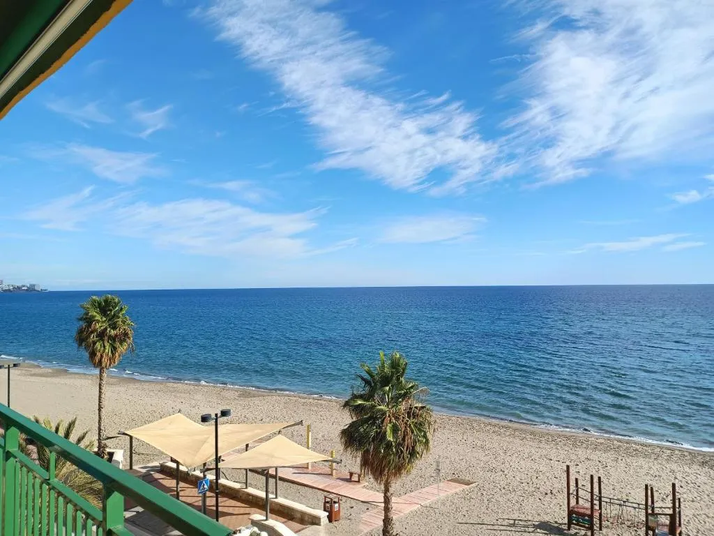 Imagen 3 de Fuengirola Primera Línea de Playa