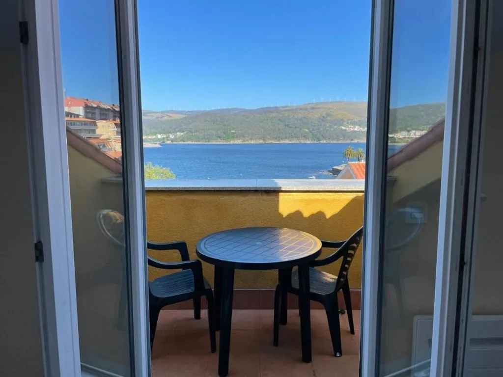 Imagen de Apartamento en la Playa de Quenxe