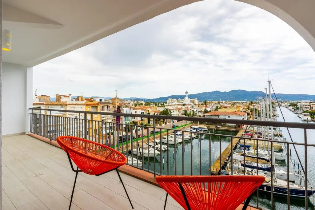 Imagen 2 de Apartamento Frente al Canal con Terraza