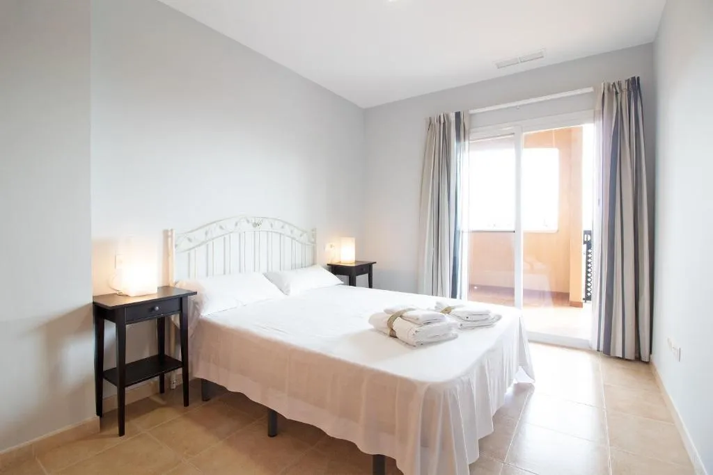Imagen 4 de Global Properties, Apartamento con terraza y piscina en la playa de Canet