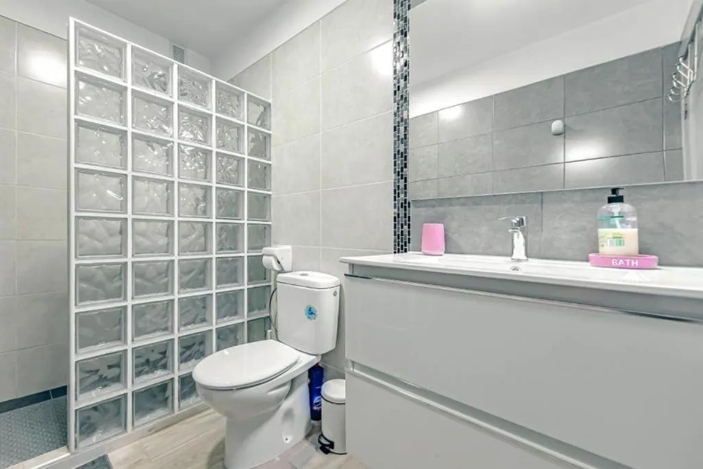 Imagen 6 de Ocean View Suite with beach private access